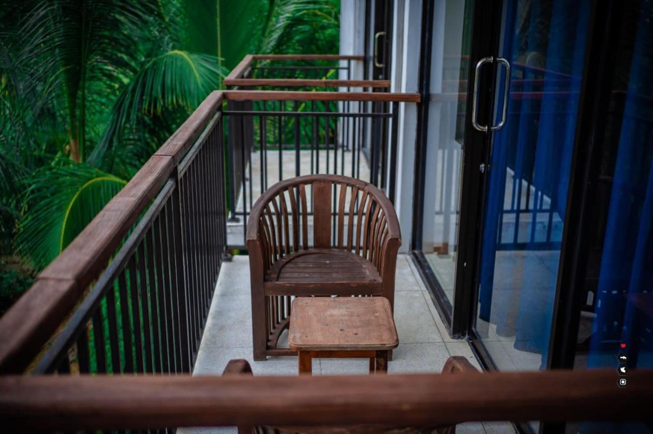 Aqua Marine Beach Hotel Kalkudah  Exterior photo