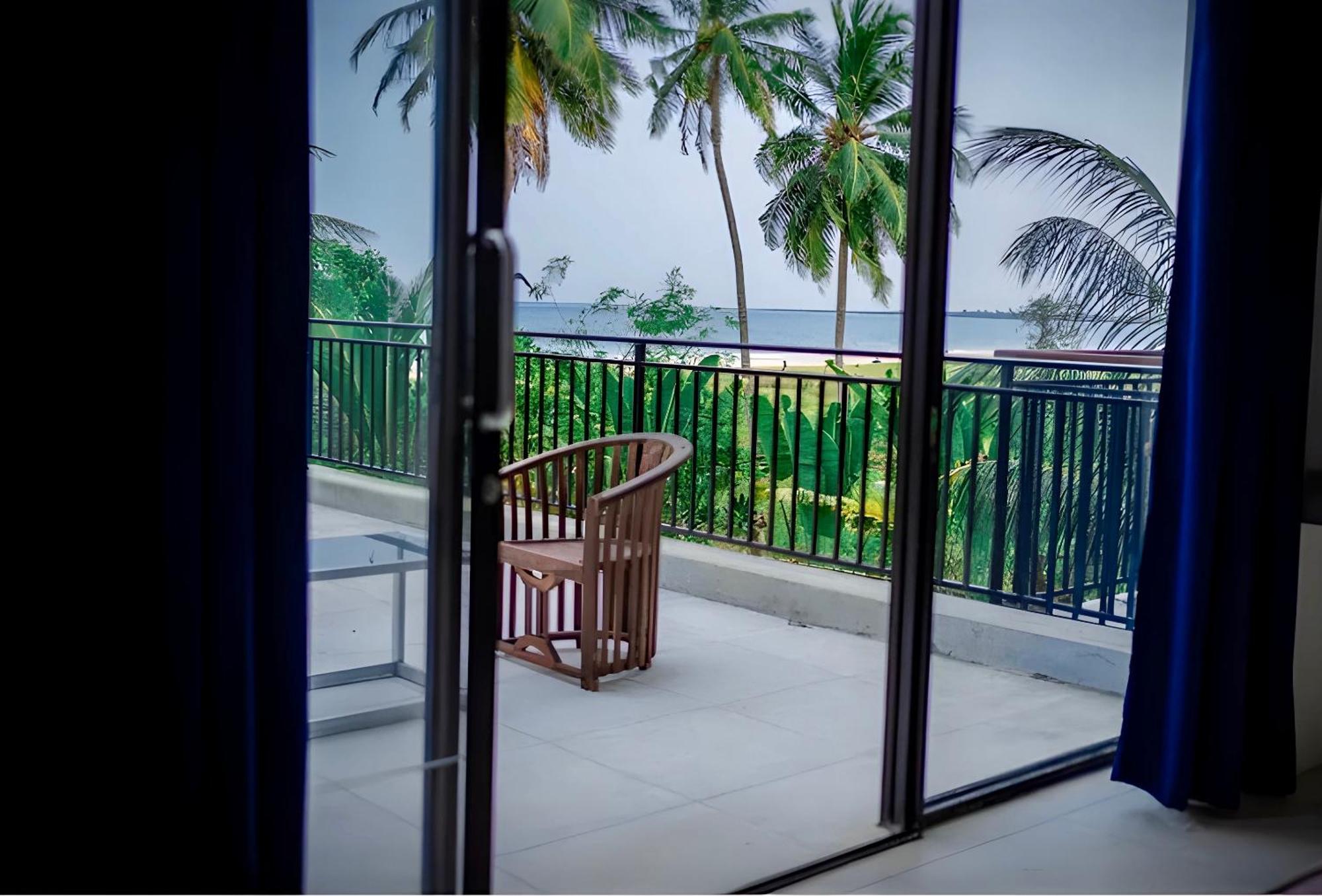 Aqua Marine Beach Hotel Kalkudah  Exterior photo
