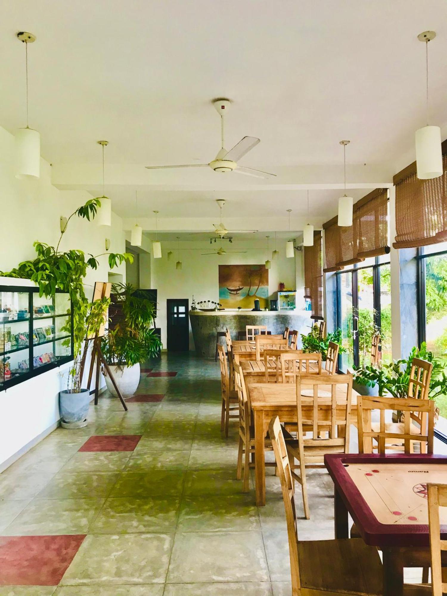 Aqua Marine Beach Hotel Kalkudah  Exterior photo